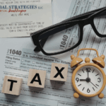 Read more about the article Tax Deadline Countdown: What Business Owners Must Do Before April 15